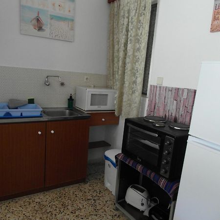 Eri Studios Agia Marina  Kamer foto