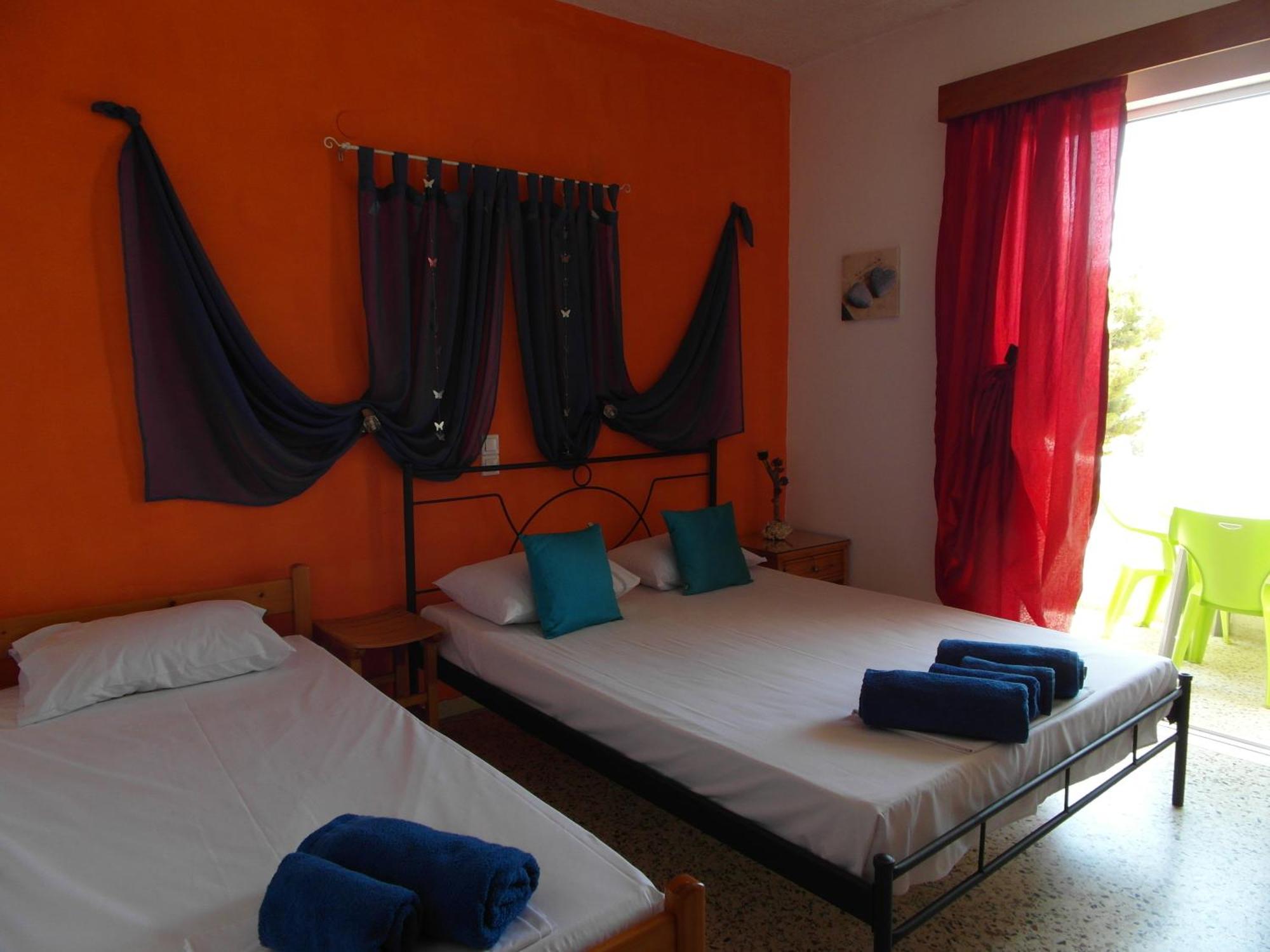 Eri Studios Agia Marina  Kamer foto