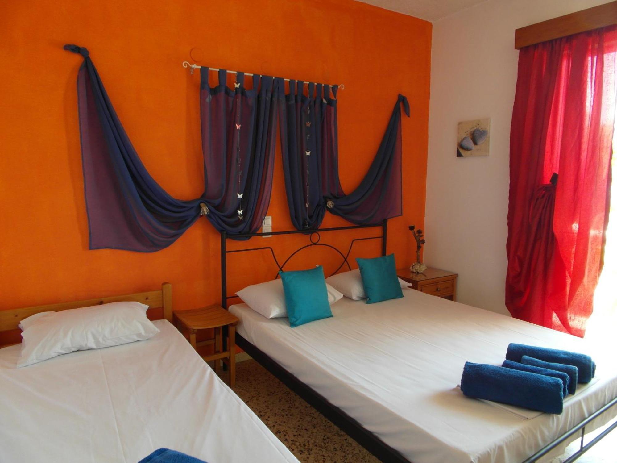 Eri Studios Agia Marina  Kamer foto