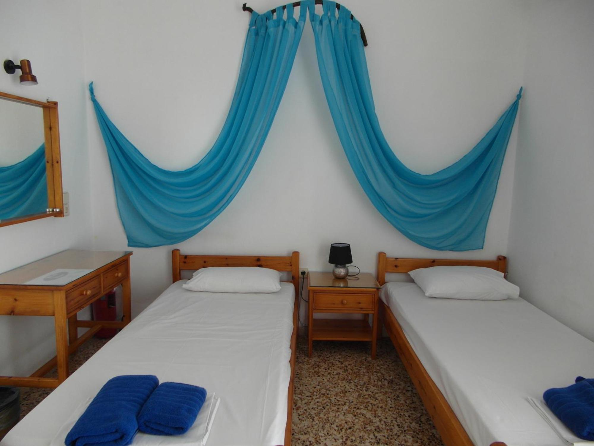 Eri Studios Agia Marina  Kamer foto