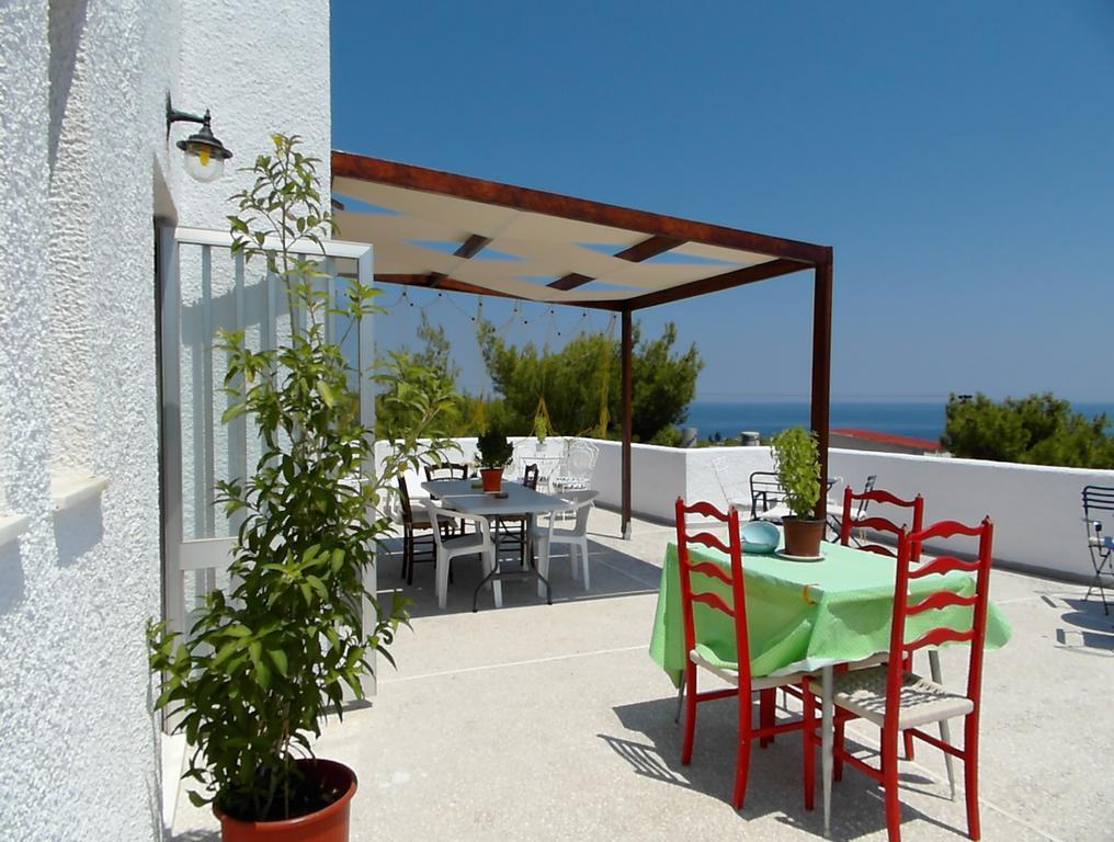 Eri Studios Agia Marina  Buitenkant foto