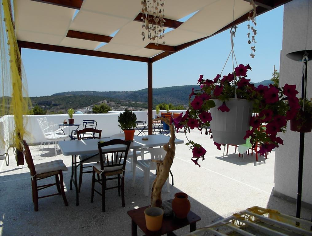 Eri Studios Agia Marina  Buitenkant foto