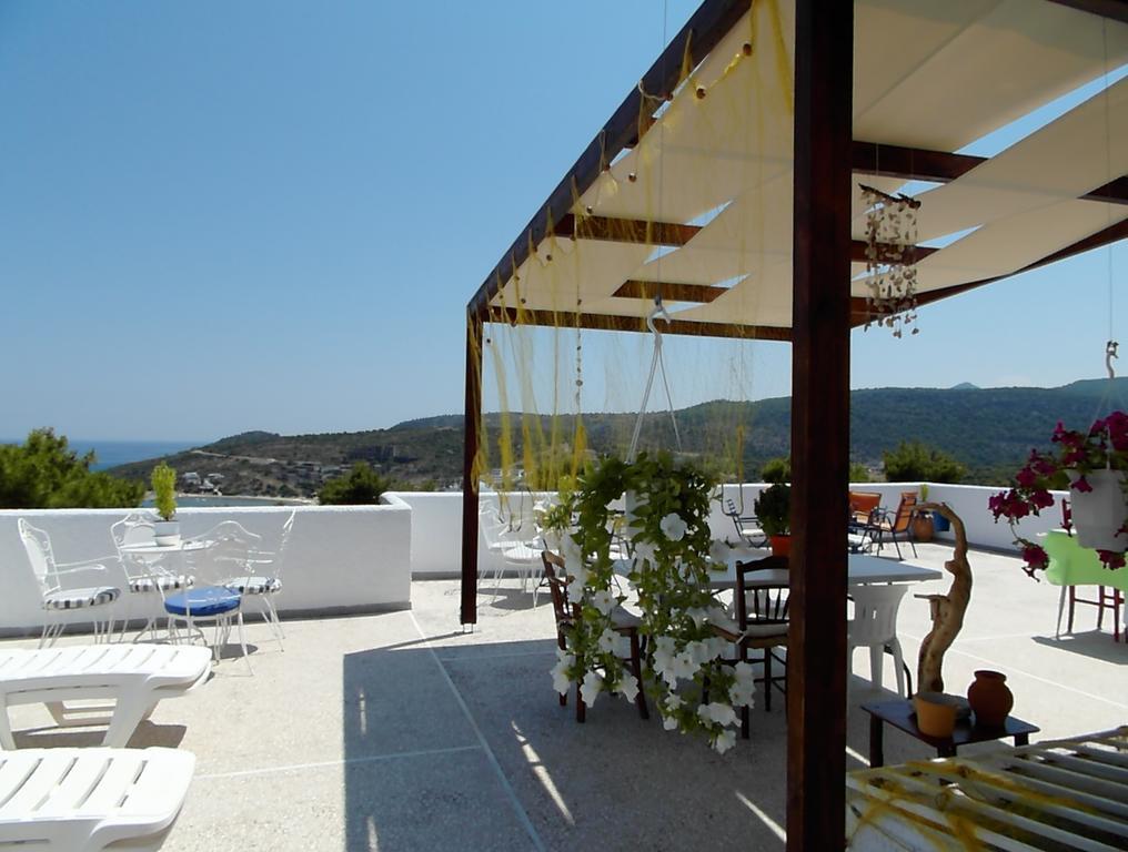 Eri Studios Agia Marina  Buitenkant foto